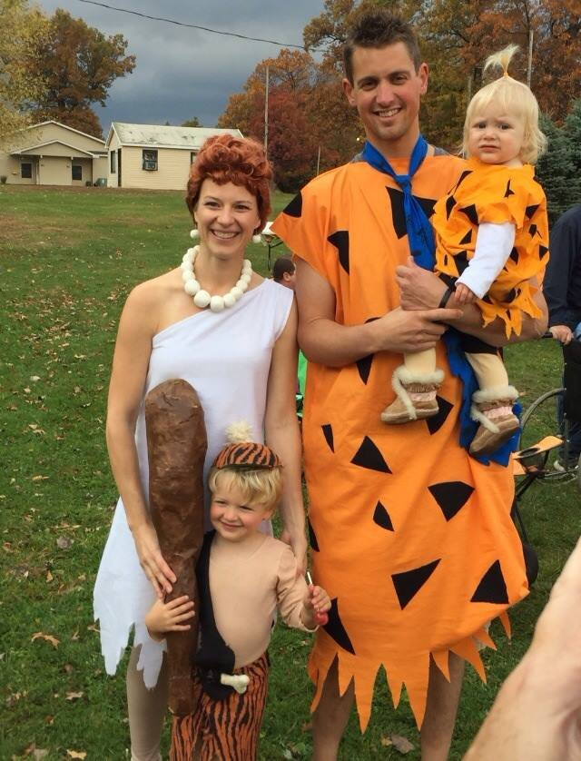 30 Family Halloween Costumes & Outfits for Parties - 20