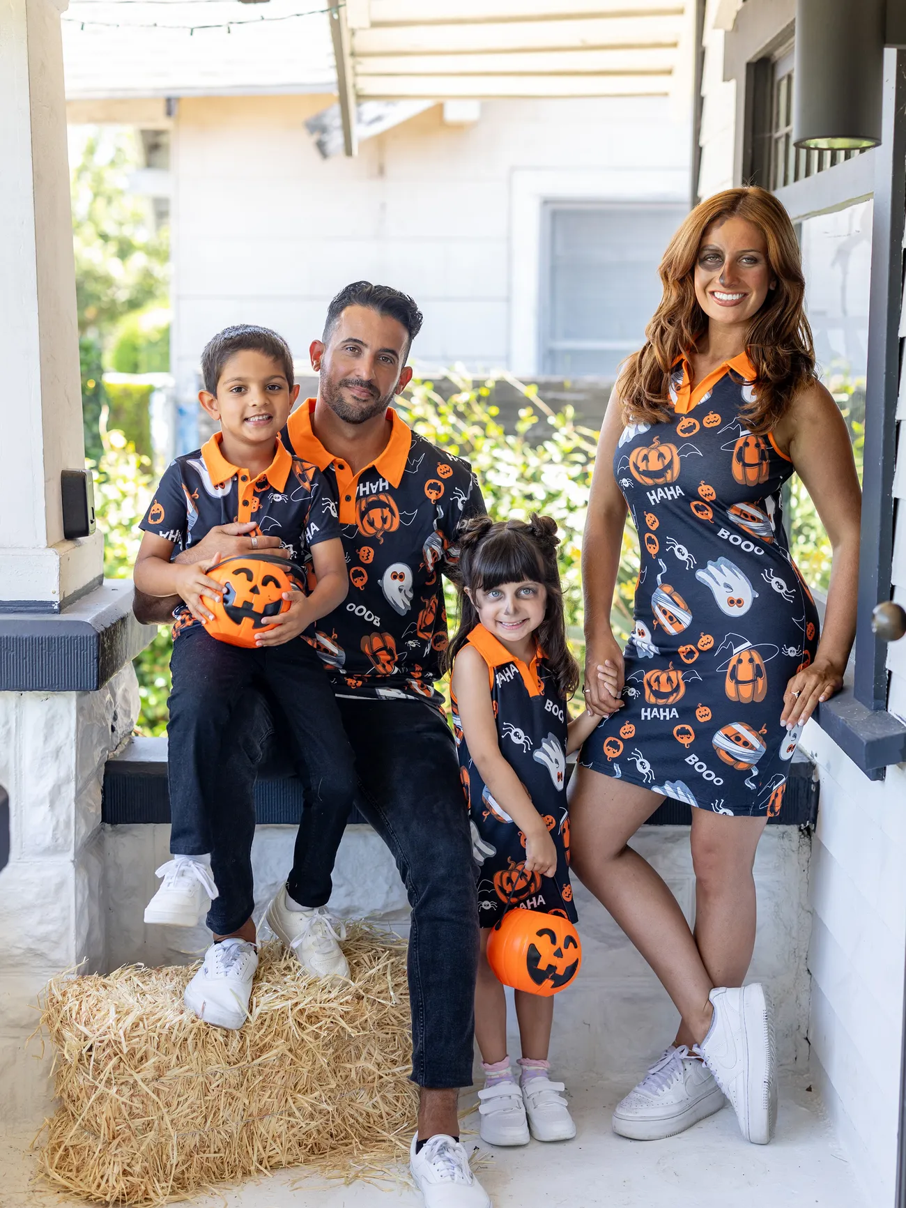 30 Family Halloween Costumes & Outfits for Parties - 6