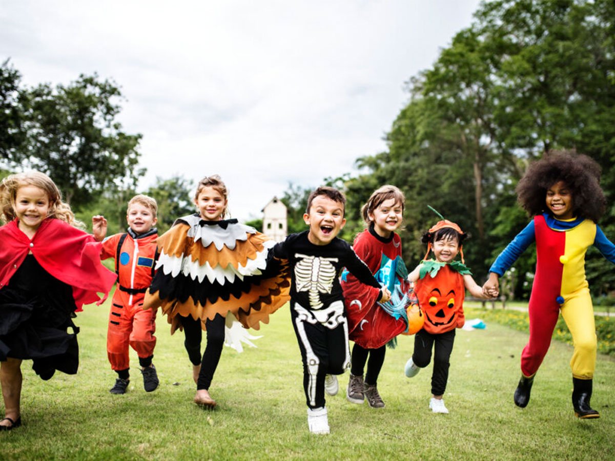 30 Fun Halloween Party Games and Activities for Family - 1