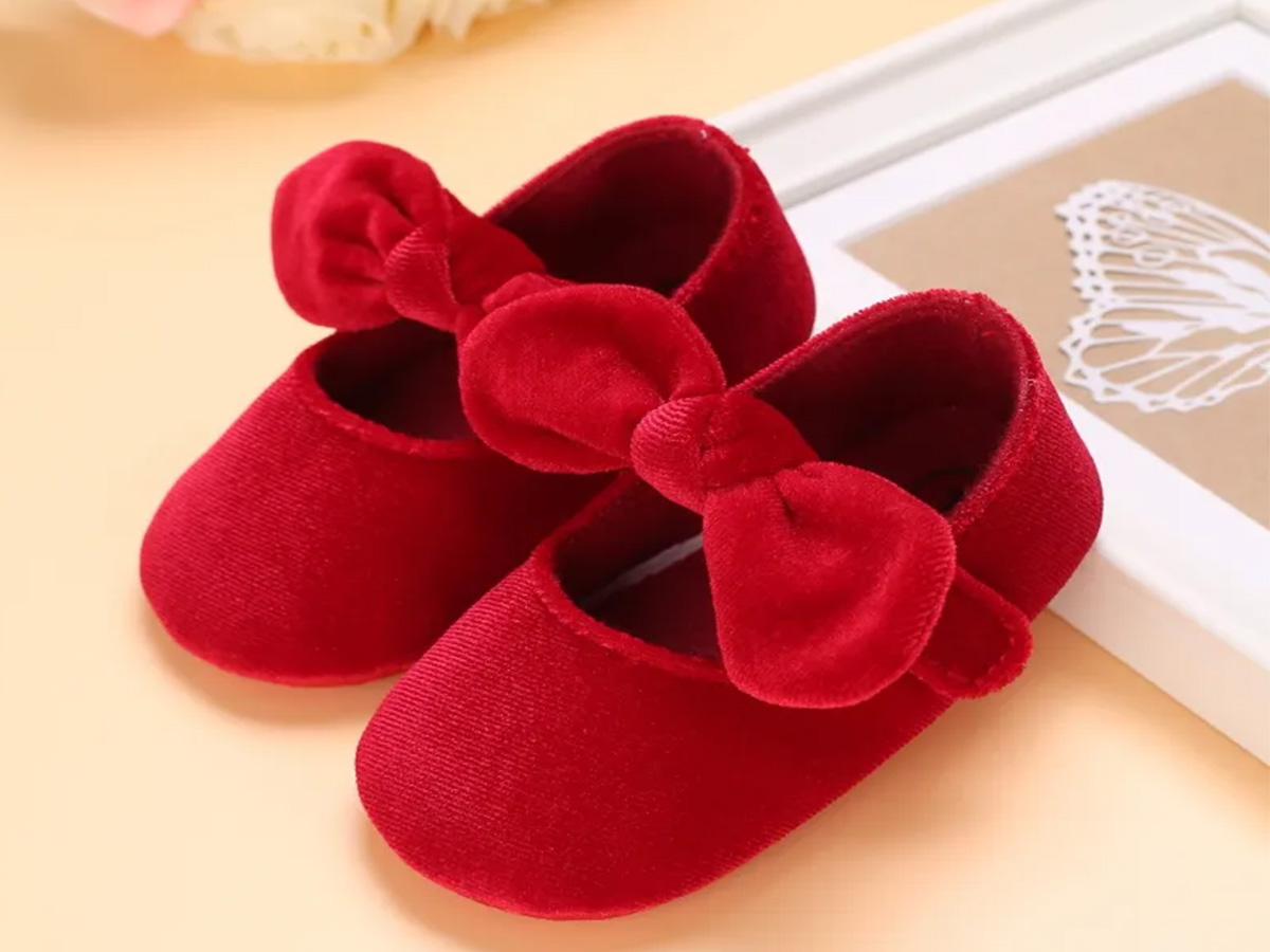 When Should Babies Start Wearing Shoes? - 3